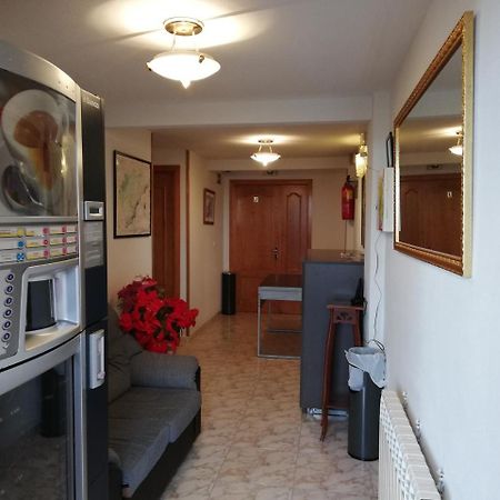 Hostal Residencia Taray Segovia Buitenkant foto