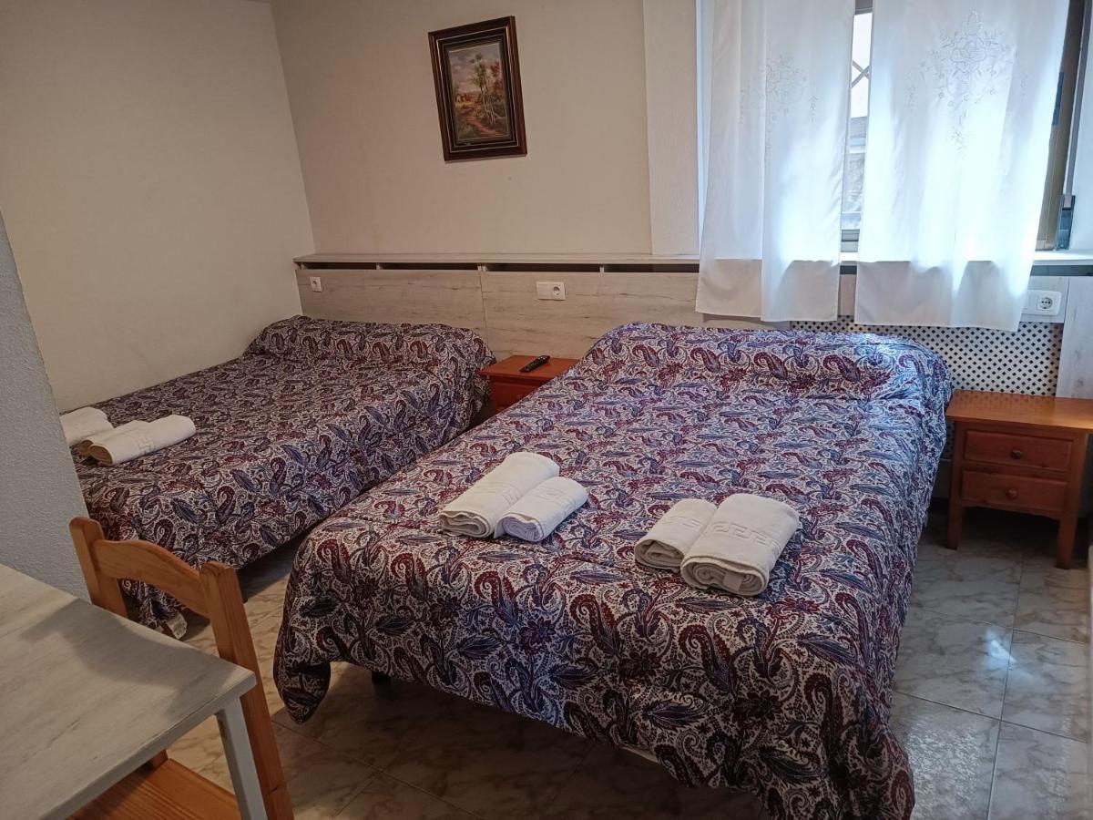 Hostal Residencia Taray Segovia Buitenkant foto