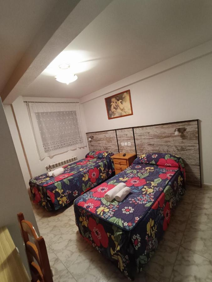 Hostal Residencia Taray Segovia Buitenkant foto