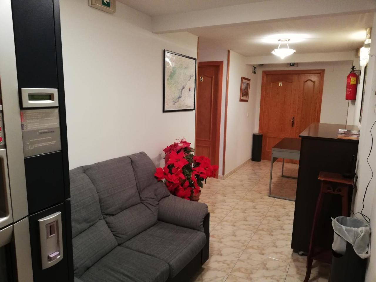 Hostal Residencia Taray Segovia Buitenkant foto