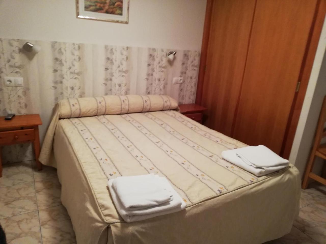 Hostal Residencia Taray Segovia Buitenkant foto